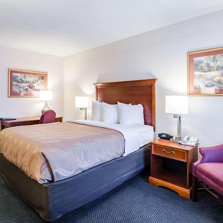 Quality Inn Lynchburg Near University Exterior foto